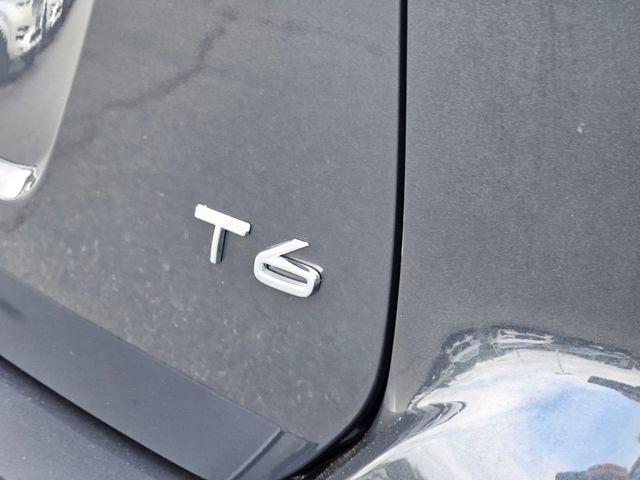 Used 2015 Volvo XC60 T6 Platinum FWD image 11