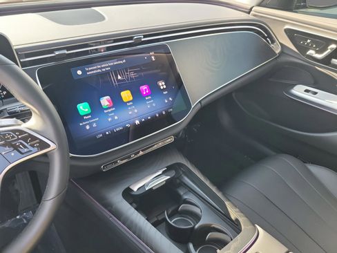 Certified 2025 Mercedes-Benz E 350 4MATIC Sedan image 18