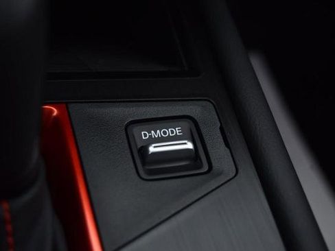 New 2025 Nissan Kicks SR image 21