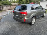 Used 2014 Kia Sorento LX image 5