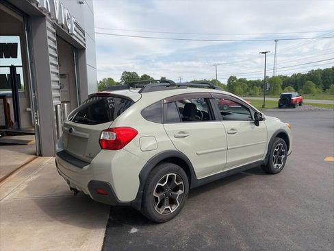 Used 2015 Subaru Crosstrek 2.0i Premium w/ Moonroof Package AWD/4WD image 3