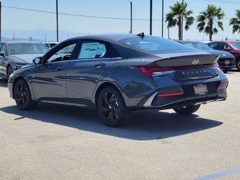 New 2026 Hyundai Elantra SEL Sport FWD image 3
