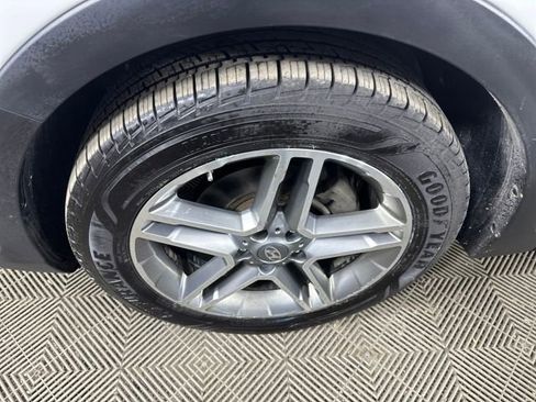Used 2019 Hyundai Santa Fe XL image 10