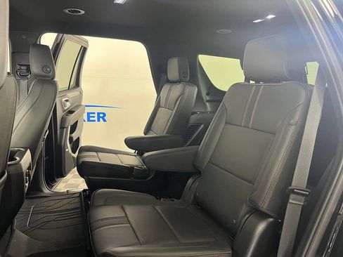 Certified 2024 Chevrolet Tahoe RST w/ RST Performance Edition AWD/4WD image 17