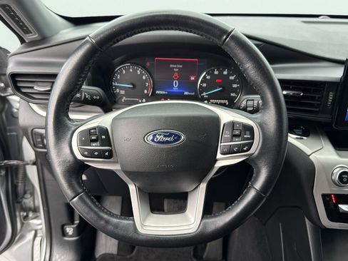 Certified 2022 Ford Explorer XLT w/ Class IV Trailer Tow Package image 14