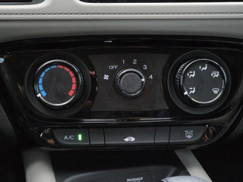 Used 2019 Honda HR-V LX image 22