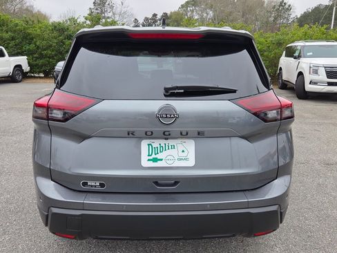 New 2026 Nissan Rogue SV image 9
