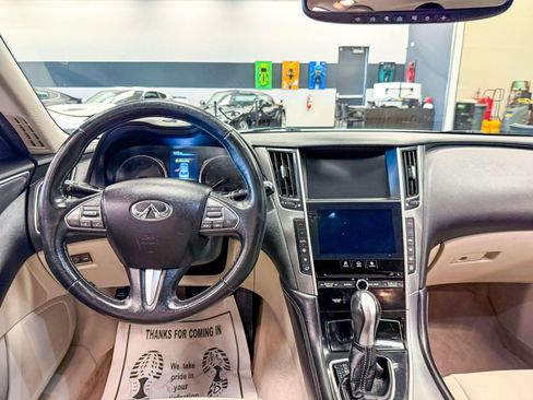 Used 2016 INFINITI Q50 Premium AWD/4WD image 8
