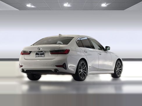 Used 2021 BMW 330i Sedan w/ Driving Assistance Package RWD image 9