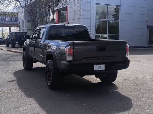 Used 2022 Toyota Tacoma TRD Off-Road image 7