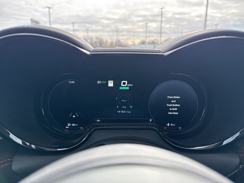 Used 2024 Alfa Romeo Tonale Veloce image 9