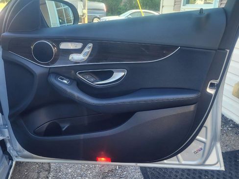 Used 2017 Mercedes-Benz C 300 4MATIC Sedan image 10