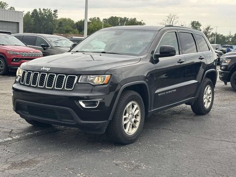 Used 2020 Jeep Grand Cherokee Laredo AWD/4WD image 7