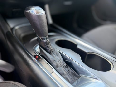 Used 2016 Chevrolet Malibu LT FWD image 21