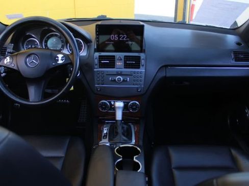 Used 2011 Mercedes-Benz C 300 Sport image 12
