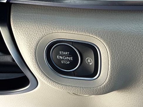 Used 2022 Mercedes-Benz GLE 350 4MATIC image 34
