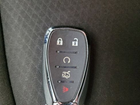 Used 2022 Chevrolet Malibu LT image 32