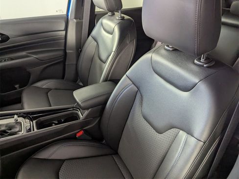 New 2026 Jeep Compass Latitude image 12