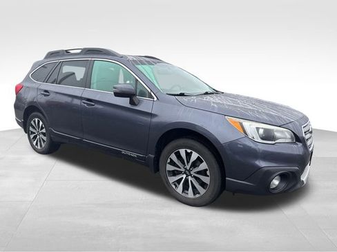 Used 2015 Subaru Outback 2.5i Limited image 1