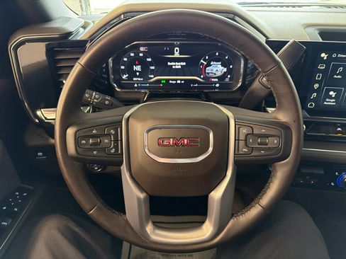 Used 2025 GMC Sierra 1500 SLT image 35