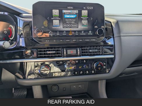 New 2025 Nissan Pathfinder Platinum image 17