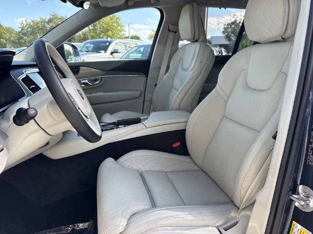 Used 2023 Volvo XC90 B6 Ultimate w/ Protection Package Premier AWD/4WD image 11
