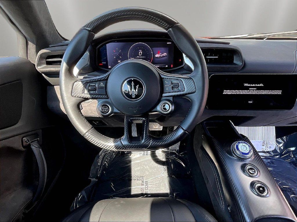 Used 2022 Maserati MC20 Coupe RWD image 8