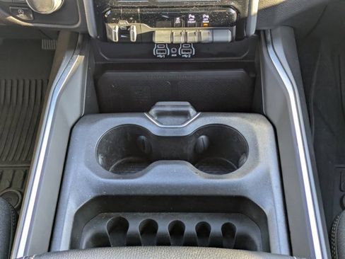 Used 2025 RAM 1500 Big Horn image 18