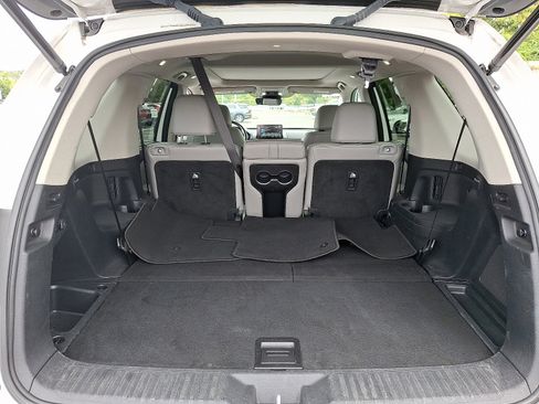 Certified 2023 Honda Pilot Touring image 29