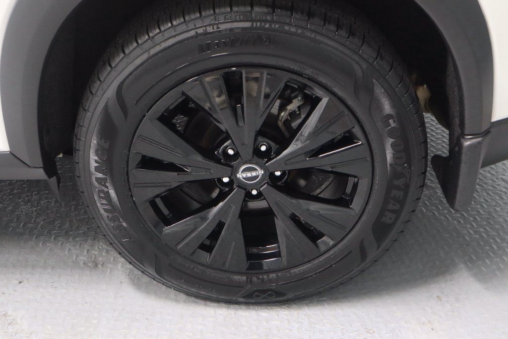 Certified 2023 Nissan Rogue SV w/ SV Premium B Package AWD/4WD image 19