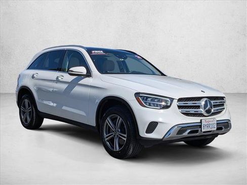 Used 2020 Mercedes-Benz GLC 300 4MATIC image 3