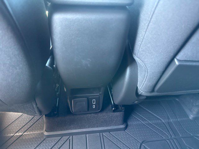 Used 2023 Chevrolet TrailBlazer LT w/ Convenience Package FWD image 22