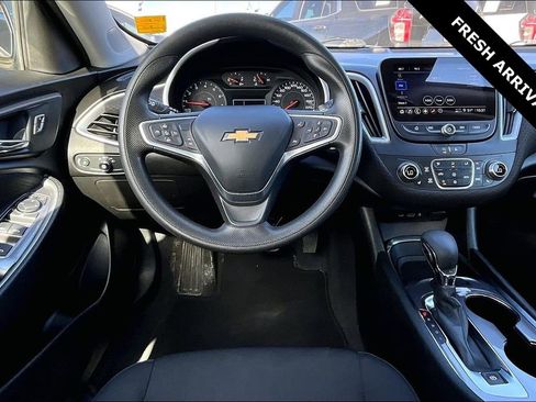 Used 2023 Chevrolet Malibu LT image 8