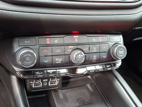 Certified 2022 Dodge Durango GT image 18