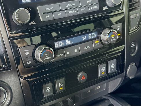 Used 2021 Nissan Titan PRO-4X w/ Pro-4x Convenience Package image 26