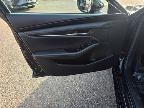 Used 2020 MAZDA MAZDA3 AWD Sedan w/ Select Package image 21