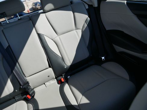 Used 2023 Subaru Forester Limited AWD/4WD image 13