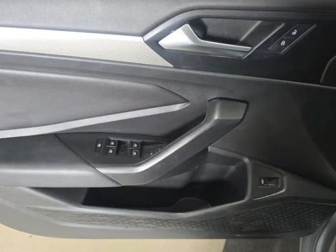 Used 2019 Volkswagen Jetta S w/ Driver Assistance Package FWD image 10