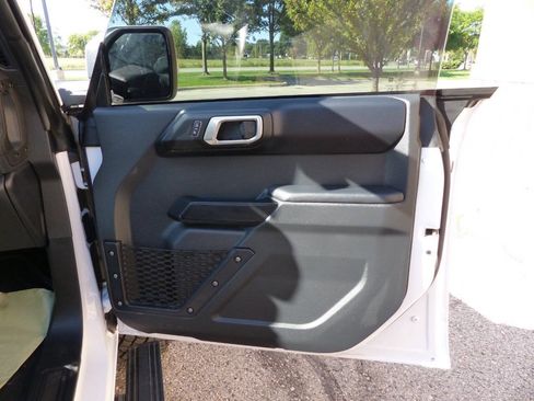 Used 2025 Ford Bronco Outer Banks AWD/4WD image 61