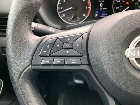 Used 2024 Nissan Sentra S image 23