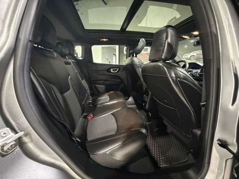 Used 2022 Jeep Compass Latitude w/ Sun and Sound Group FWD image 16