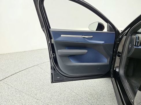 New 2026 Volvo EX30 Plus w/ Protection Package Premier AWD/4WD image 24