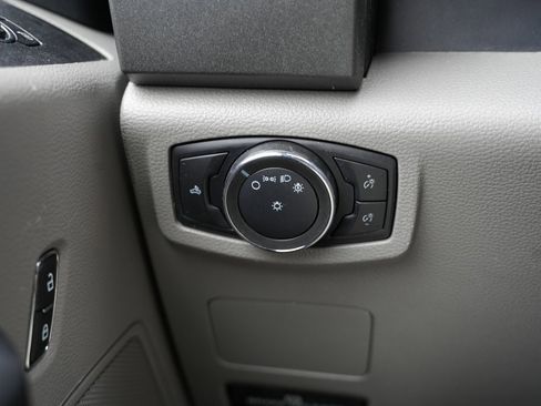 Used 2021 Ford F350 XL w/ Power Equipment Group image 42