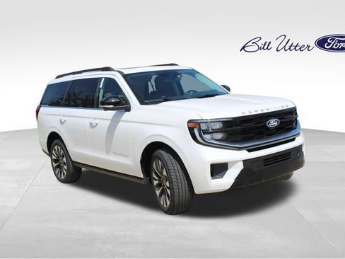 New 2027 Ford Expedition Platinum w/ Driver's Package RWD image 2