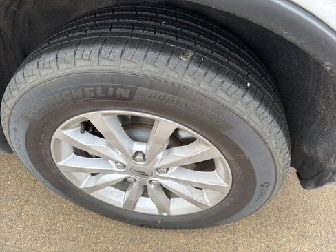 Used 2024 Dodge Durango SXT image 8