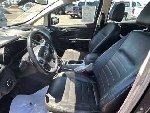 Used 2014 Ford C-MAX Energi SEL w/ Equipment Group 302A FWD image 17