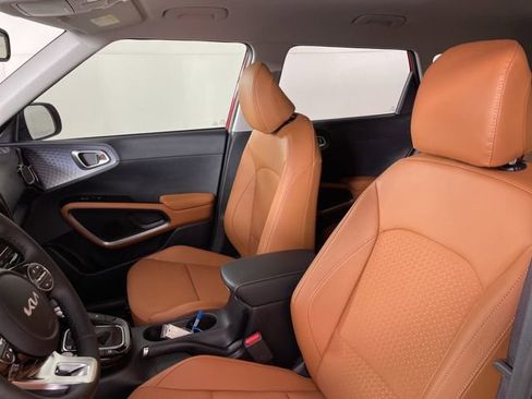 New 2025 Kia Soul EX image 19