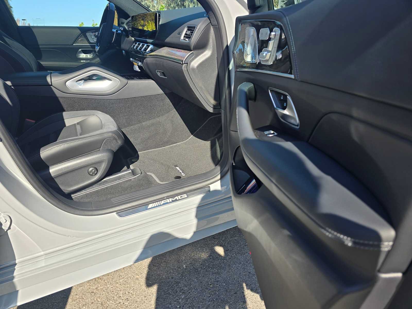 New 2026 Mercedes-Benz GLE 53 AMG 4MATIC Coupe image 10
