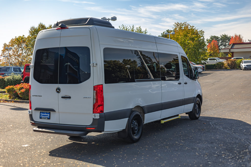 Used 2024 Mercedes-Benz Sprinter 2500 image 7