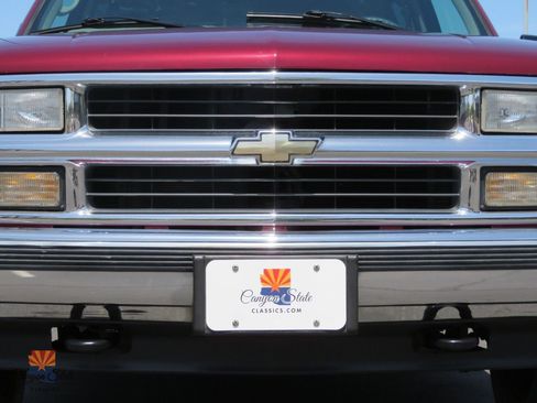 Used 1999 Chevrolet Suburban 4WD w/ Preferred Equipment Group 3 image 38